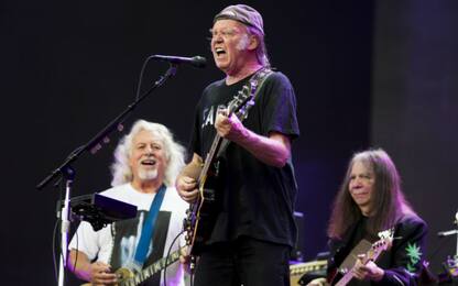 Neil Young annuncia il primo concerto dopo 4 anni