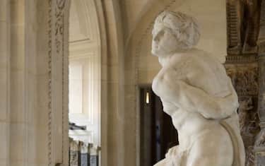 GettyImages-Schiavo_Louvre_Michelangelo