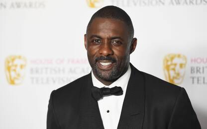 Idris Elba prossimo James Bond? L'attore alimenta le voci, poi frena