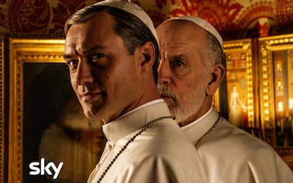 “The New Pope”, la prima foto ufficiale con Jude Law e John Malkovich