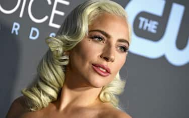 Lady Gaga trionfa ai Critics' Choice Awards
