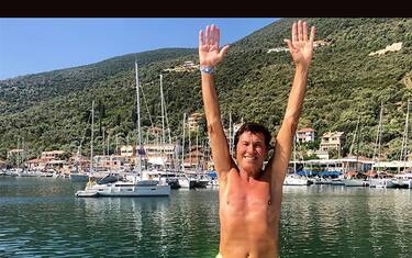 Ferragosto, gli auguri dei vip sui social. FOTO