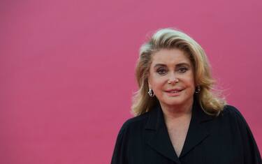 GettyImages-Catherine_Deneuve_desktop