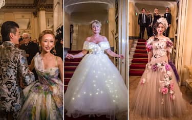 Prima della Scala, ecco i look più stravaganti. FOTO