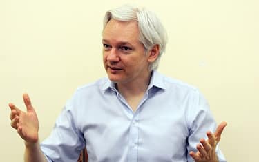 Julian Assange, dall’asilo all'arresto: le tappe della vicenda
