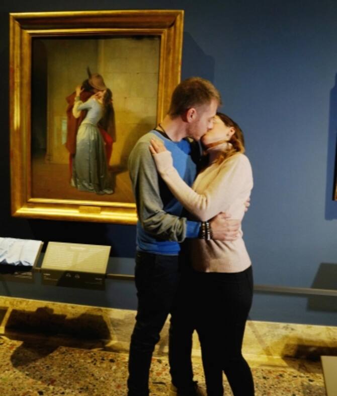San Valentino Alla Pinacoteca Di Brera Con Il Bacio Di Hayez Foto