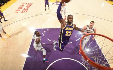 LeBron James supera Micheal Jordan