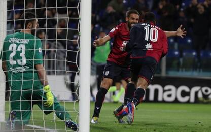 Serie A, Cagliari-Fiorentina 2-1: gol e highlights