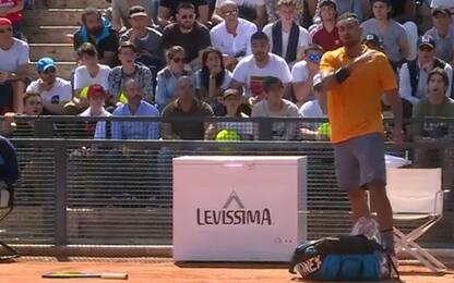 Internazionali Tennis Roma: Nick Kyrgios lancia sedia