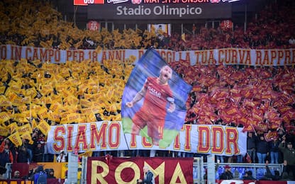 De Rossi dà l'addio alla Roma: il tributo dell'Olimpico