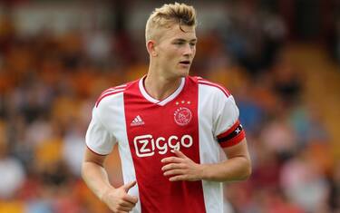 Calciomercato, le trattative di oggi: Juve-De Ligt, ci siamo