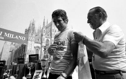 Addio a Felice Gimondi, le foto simbolo della carriera. FOTO