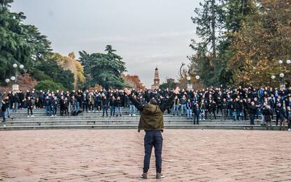 Milano, ultras Dinamo Zagabria in corteo a San Siro. Le foto