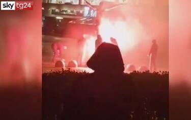 Malmoe, incendiata la statua del "traditore" Ibrahimovic. VIDEO