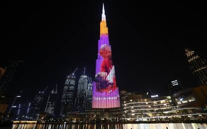 Immagine Kobe Bryant sul Burj Khalifa illuminato, omaggio al campione