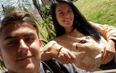 Coronavirus, Dybala: "Io e la mia fidanzata positivi, ma stiamo bene"