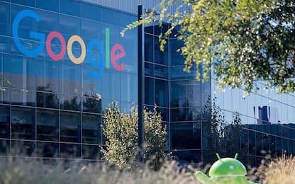 Google, per produttori smartphone Android app a pagamento in Europa