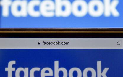 Facebook agli sviluppatori: stop all'uso di dati per la sorveglianza