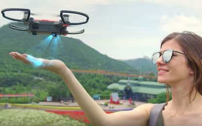 Spark, il drone da selfie che si controlla con i gesti 