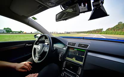 Samsung autorizzata a testare le auto a guida autonoma in California
