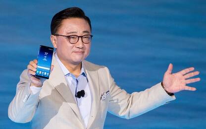 Samsung svelerà agli sviluppatori il suo smartphone pieghevole