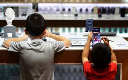 Smartphone, in Italia li usa il 17% dei bambini dai 4 ai 10 anni