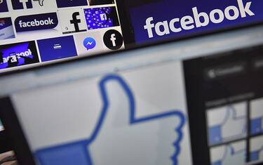 Privacy, Facebook corre ai ripari: nuovi strumenti per controllo