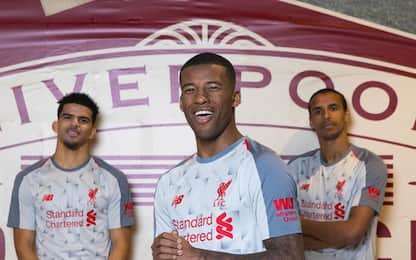 Il Liverpool presenta la maglia con Pes 2019