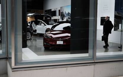 Tutti i guai di Tesla: tra conti in rosso e incidenti