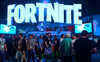 Sony fa marcia indietro, Fortnite diventa cross-platform su PS4