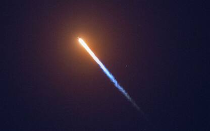 Space X, le immagini spettacolari del lancio del razzo Falcon 9 
