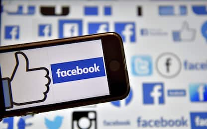 Facebook, multa da 7 milioni dall'Antitrust per uso dati utenti