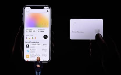 Apple lancia una carta di credito e guarda al mondo dei servizi