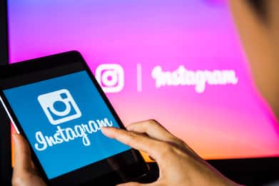 Instagram, le foto degli account privati sono visibili a tutti