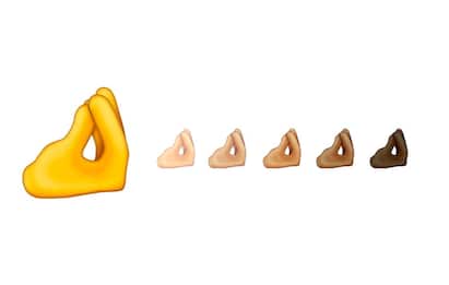 La mano "a cuoppo" diventa un'emoji, in arrivo nel 2020